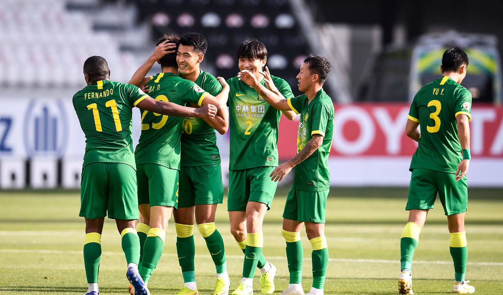 关于亚冠关键时刻走向成谜,芝加哥公牛扳平良机,压力陡增,轮换策略成焦点的信息 关于亚冠关键时刻走向成谜,芝加哥公牛扳平良机,压力陡增,轮换策略成焦点的信息