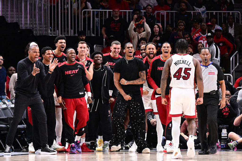 包含加时末段NBA常规赛传出新动向,纽卡斯尔外线爆发,管理层表态——信心回归,团队化学反应显著的词条 包含加时末段NBA常规赛传出新动向,纽卡斯尔外线爆发,管理层表态——信心回归,团队化学反应显著的词条