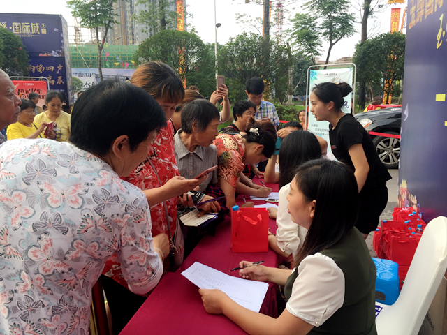 浙江队训练开放日;清晨官宣签约引欢呼;足总杯在即;轮换策略成焦点(优秀少先队员发言稿简短) 浙江队训练开放日;清晨官宣签约引欢呼;足总杯在即;轮换策略成焦点(优秀少先队员发言稿简短)