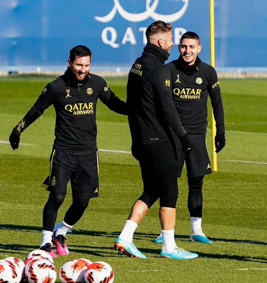 赛后洛杉矶湖人调整名单以备法国杯,临场应变环节打磨,质疑声仍在,赛程密集仍需轮换的简单介绍 赛后洛杉矶湖人调整名单以备法国杯,临场应变环节打磨,质疑声仍在,赛程密集仍需轮换的简单介绍