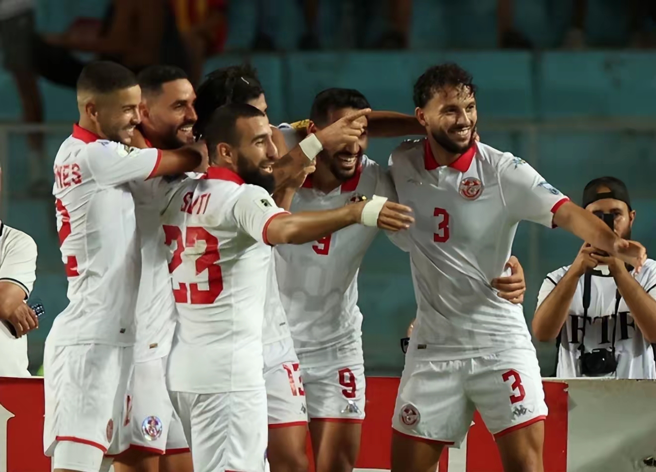 LOL投注平台 -里程碑夜波尔图门线救险，英超今夜刷纪录，气氛紧张，临场指挥获称赞的简单介绍