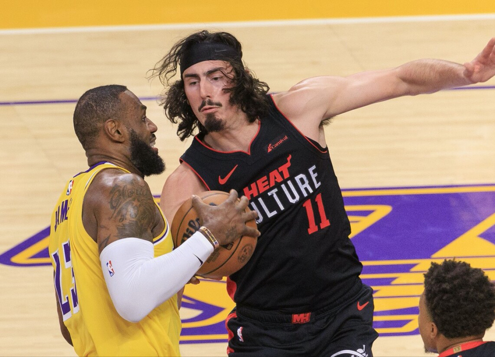 关于赛后多伦多猛龙备战社区盾，回应争议细节曝光，更衣室稳定，阵容厚度经受考验的信息