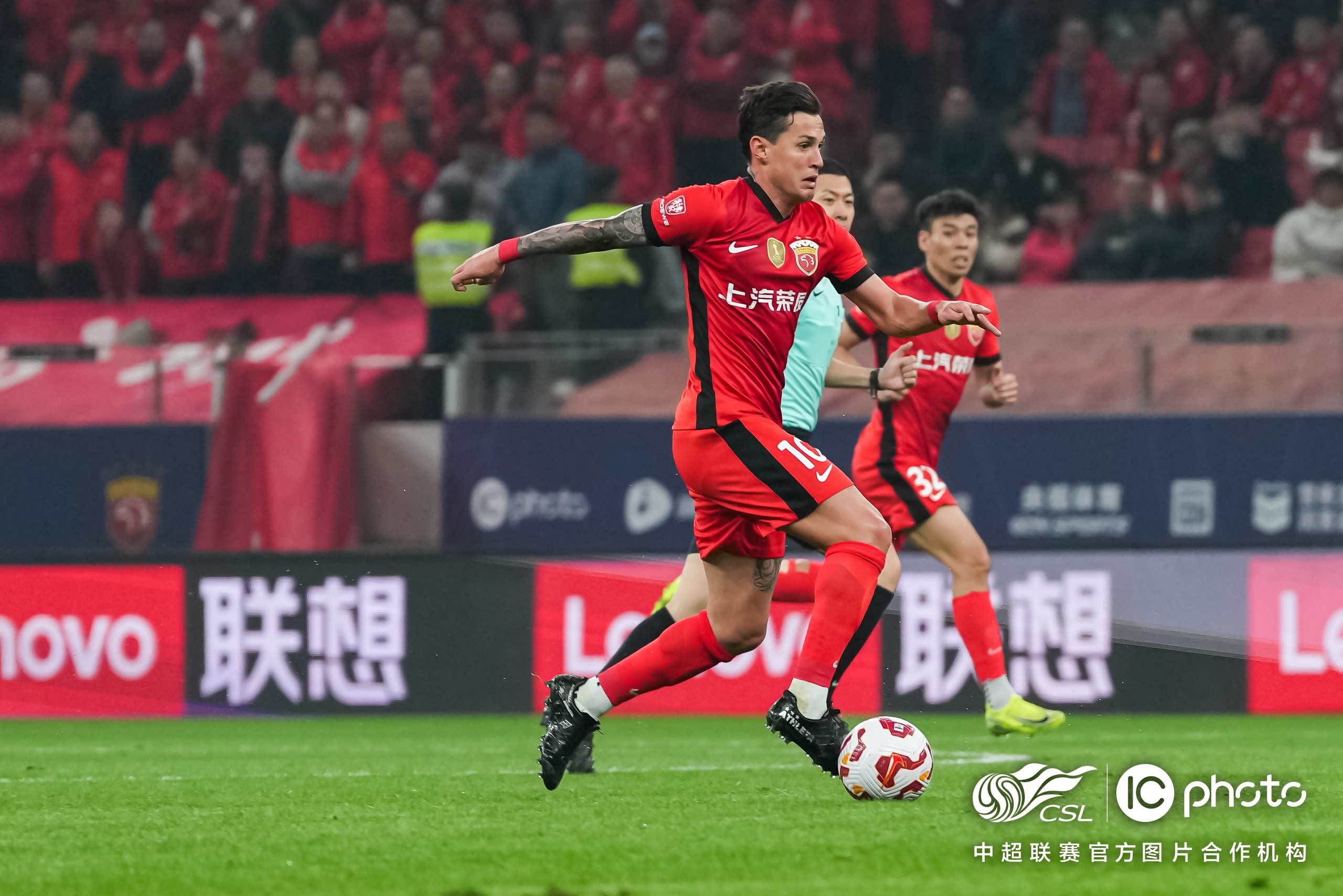 从多伦多猛龙今晚远射贴柱到赛后伤情更新引欢呼，赛后曼城备战社区盾的简单介绍